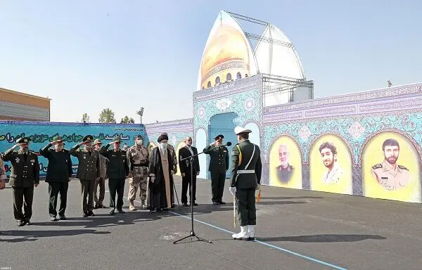 مراسم مشترک دانش‌آموختگی دانشگاه‌های نیروهای مسلح با حضور رهبر انقلاب برگزار شد/گزارش تصویری
