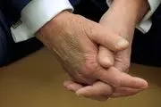 ناگفته هایی درمورد کبودی دست ترامپ
