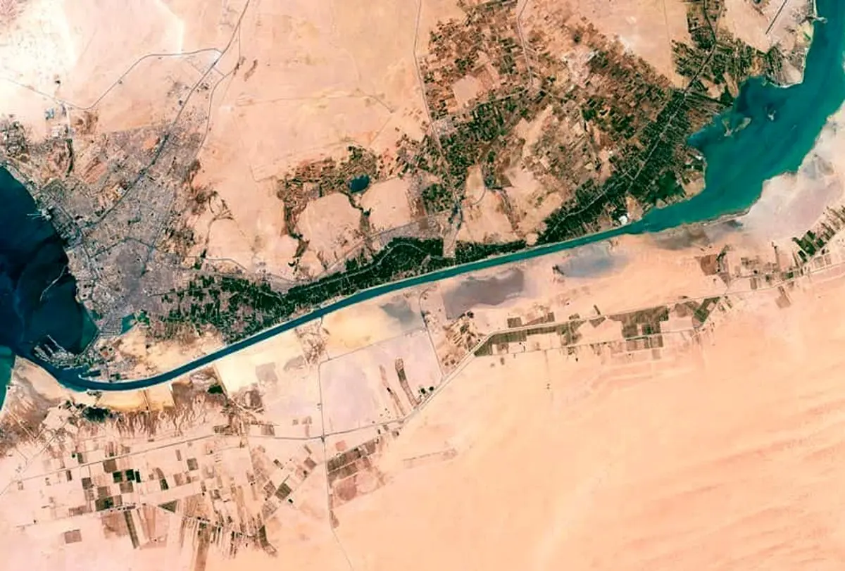 سوئز و پاناما سالانه 12 میلیارد دلار درآمد دارند