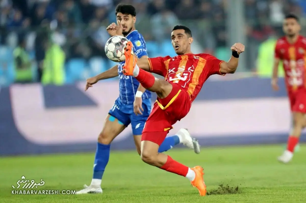  جریمه سنگین برای بازیکنی که به داور گفت «بی‌شرف» 