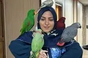 تصاویر طوطی بازی مجری مشهور زند صدا و سیما