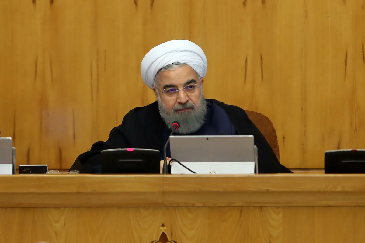 روحانی: عدهای در مجلس تمایلی به جناحی خاص دارند بعدا به جناحی دیگر متمایل میشوند