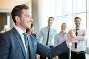 چگونه فروشنده شویم؟ ۵ گام برای تبدیل شدن به یک فروشنده موفق