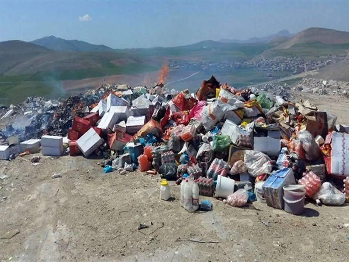 کشف و ضبط 14تن انواع مواد غذایی غیرقابل مصرف و غیربهداشتی در بوکان