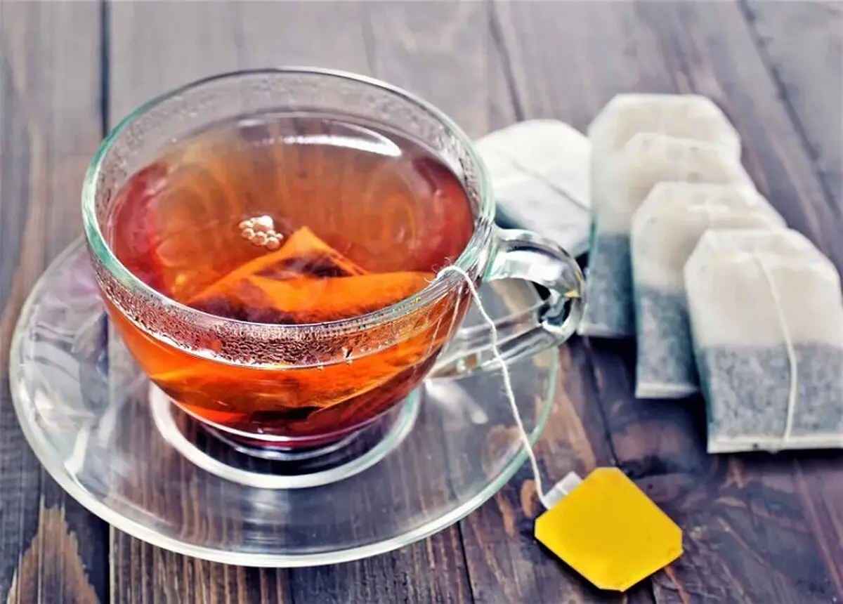 
آیا نوشیدن چای داغ در اول صبح به بهبود عفونت معده کمک می‌کند
