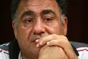 چهره ها/ خسرو احمدی: سفره یلدای خود را به اشتراک نگذارید