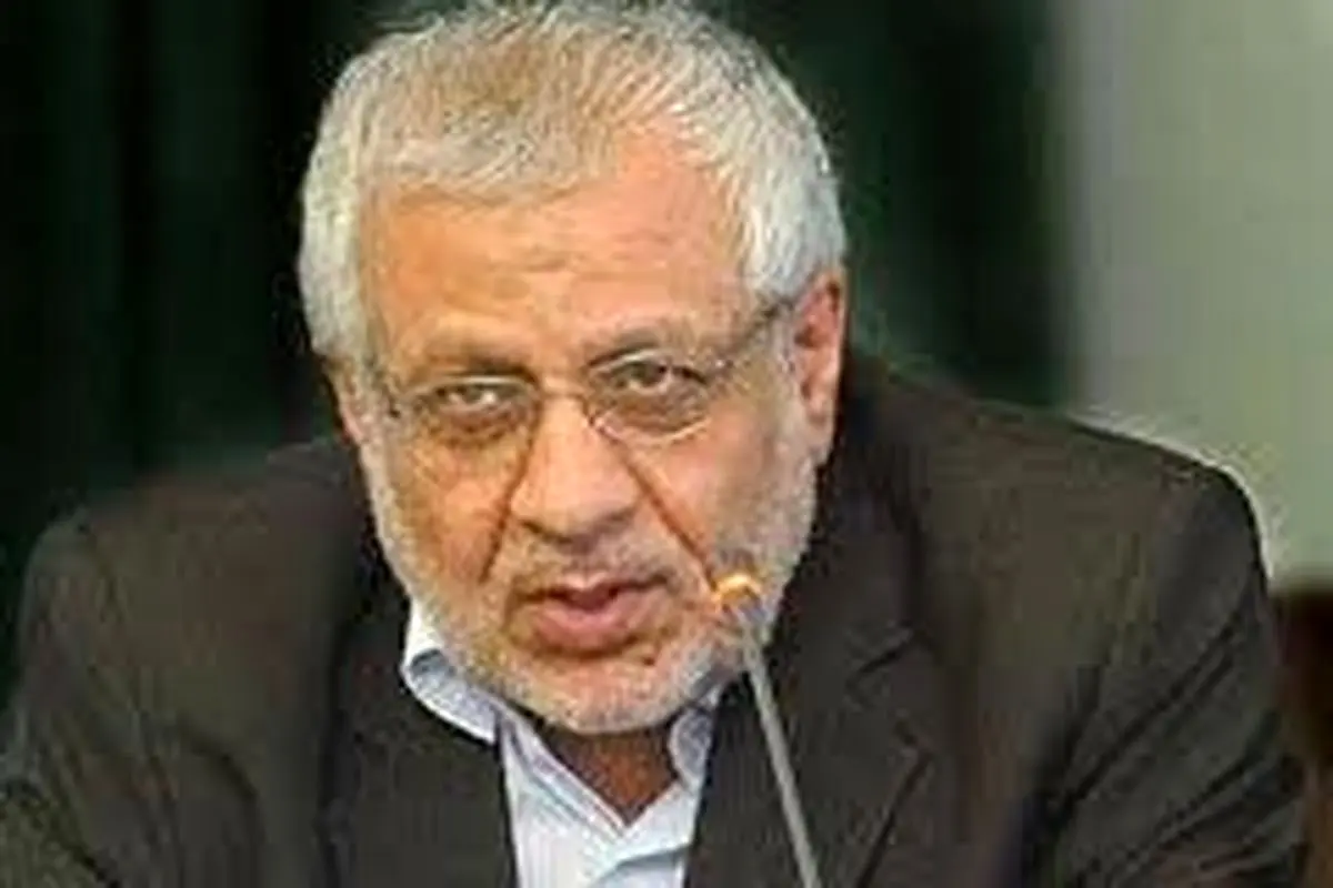 بادامچیان: مراقب انفجار بمبهای تخریبی باشید