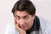 پارسا پیروزفر کارگردانی می‌کند