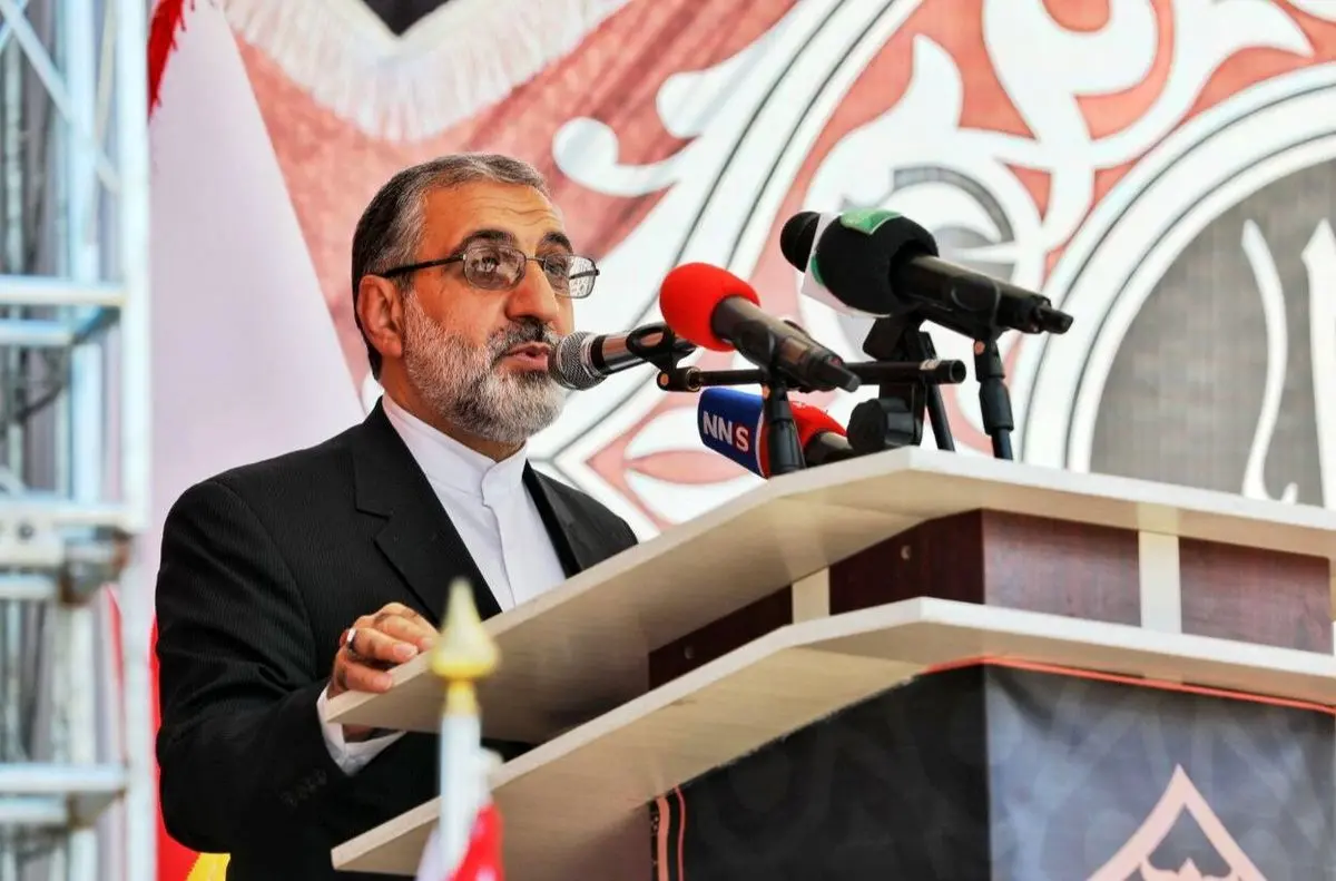 دولت با ترمیم زیرساختها به زائران حسینی خدمت میکند