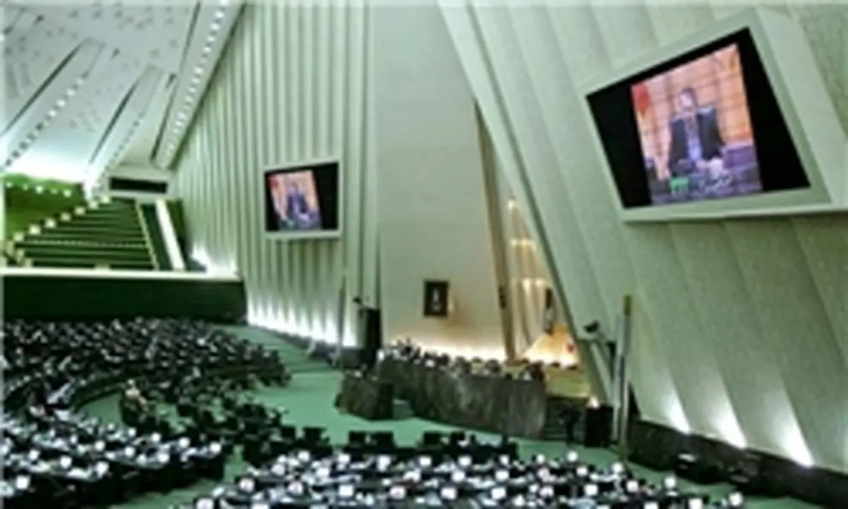 ممانعت از ادامه تذکر کریمیقدوسی در صحن علنی