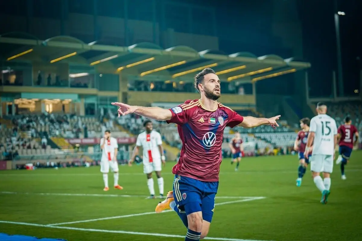 نوراللهی در امارات ماندنی شد