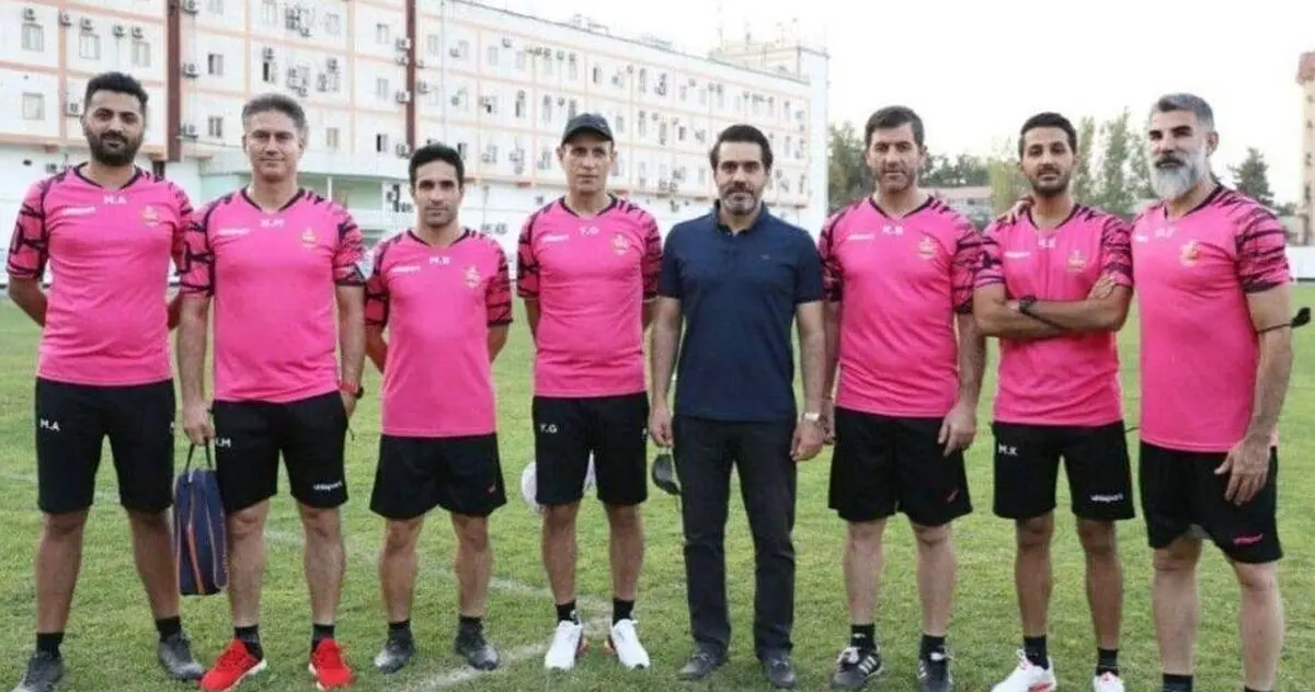 پرسپولیس به دنبال جذب دو مربی برای کادر فنی
