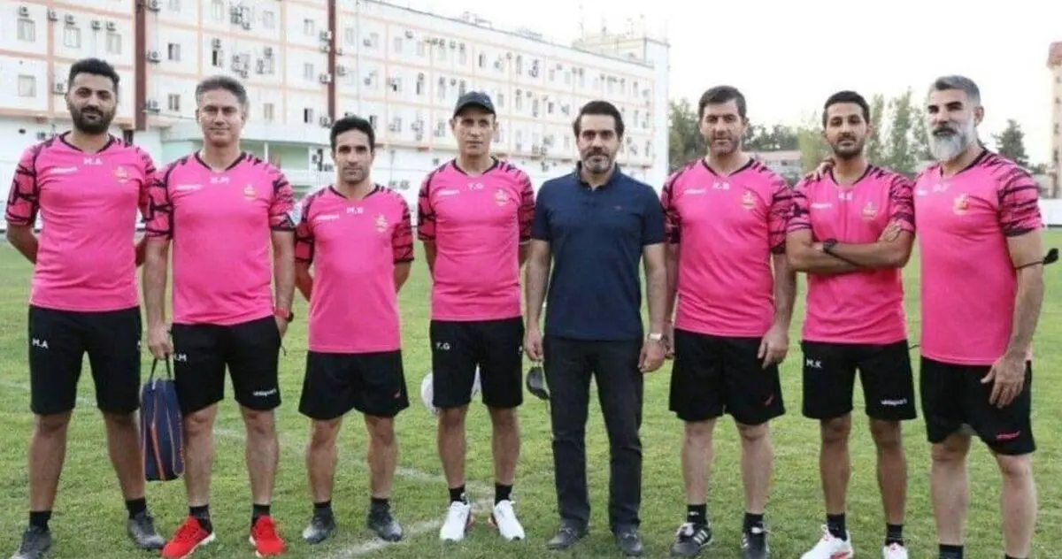 پرسپولیس به دنبال جذب دو مربی برای کادر فنی
