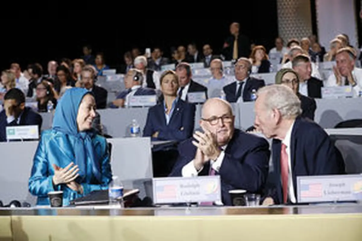 رابطه 1000 دلاری دولتمردان آمریکا و مریم رجوی