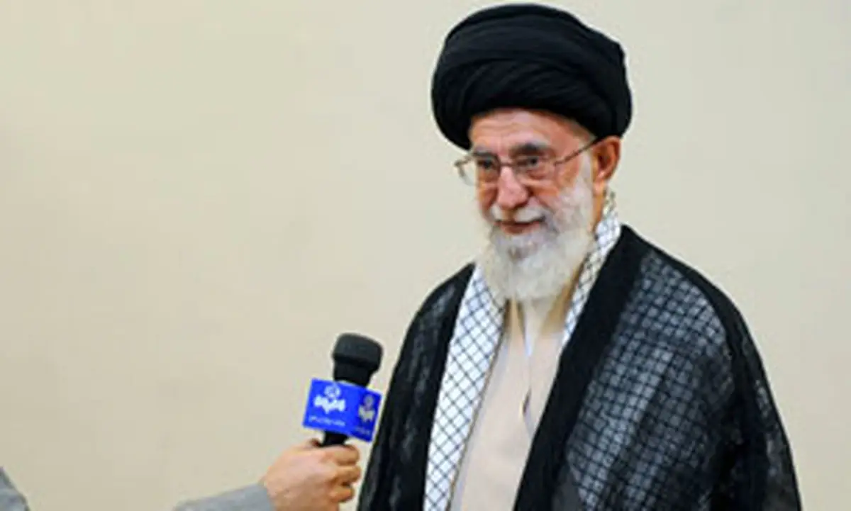 رهبر انقلاب تحت عمل جراحی قرار گرفتند