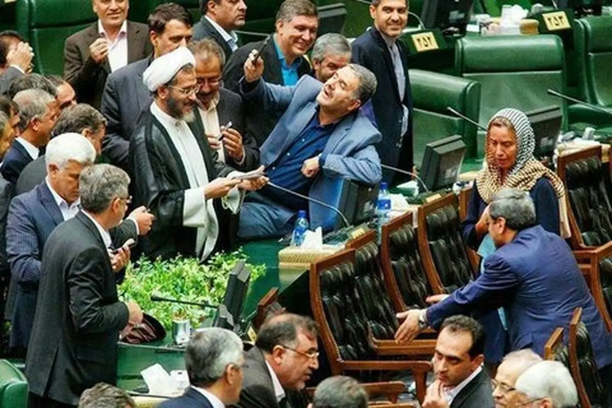 بررسی سلفی حقارت با رفتارشناسان