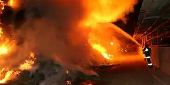 آتش سوزی در کارگاه کیف و کفش در خیابان باغ سپهسالار