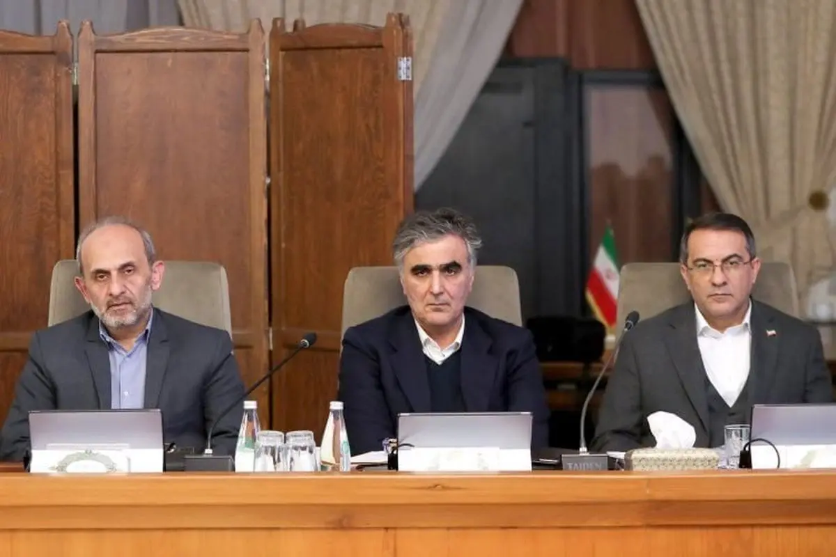 تکذیب خبر ابقاء رئیس کل بانک مرکزی