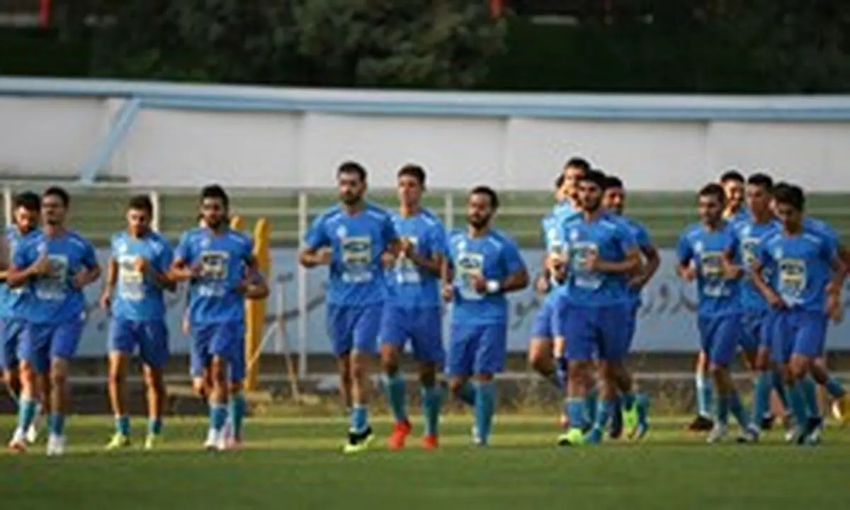 
استقلالی ها با اتوبوس به شمال می‌روند
