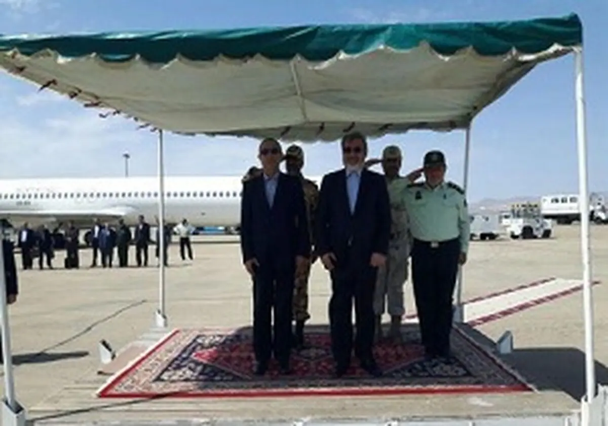 
وزیر کشور وارد اردبیل شد
