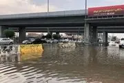 بخش‌هایی از بغداد زیر آب رفت + فیلم