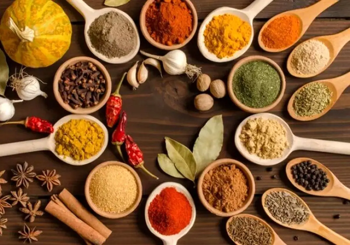 کدام ادویهها به افزایش سوخت و ساز بدن کمک میکنند؟