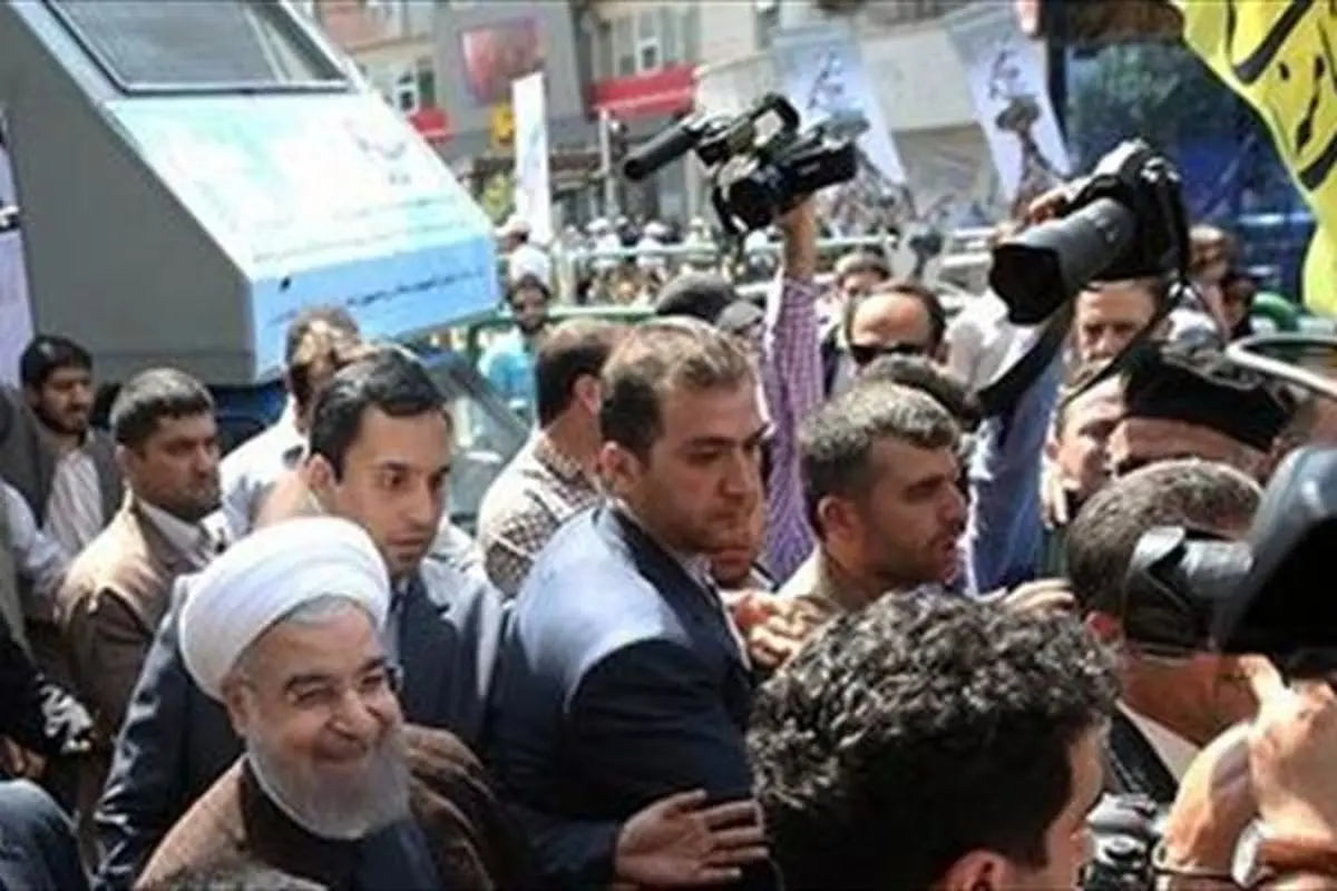 محافظ شخصی حسن نصرالله بادیگارد روحانی شد؟!+عکس