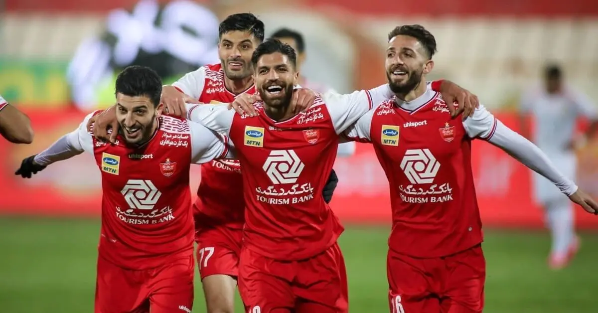 بازیکنان پرسپولیس به تماشا و تحلیل اولین بازی نیمه نهایی شرق آسیا پرداختند