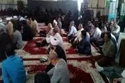 
تحصن مردم پیشوا در اعتراض به انتصاب فرماندار اخراجی به عنوان فرماندار این شهرستان + تصاویر