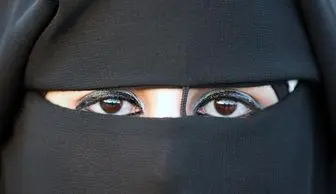 داعش در جستجوی یک زن نقابدار در موصل