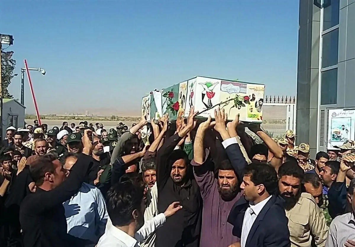 پیکر مطهر شهید محمدقاسم نظری وارد کرمان شد + عکس