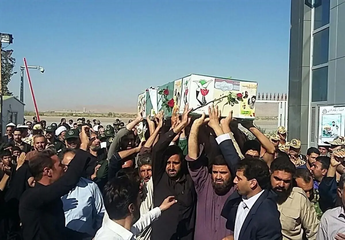 پیکر مطهر شهید محمدقاسم نظری وارد کرمان شد + عکس