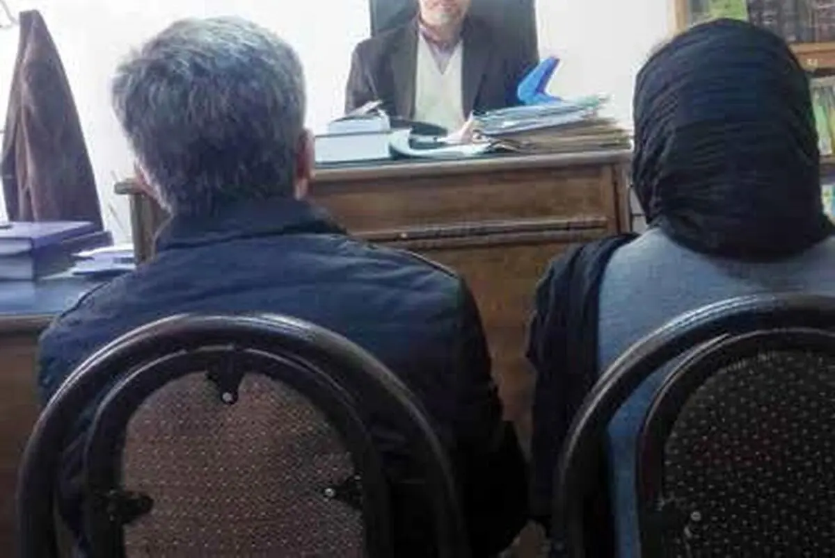 دردسر ازدواج منشی جوان با مدیرعامل خسیس
