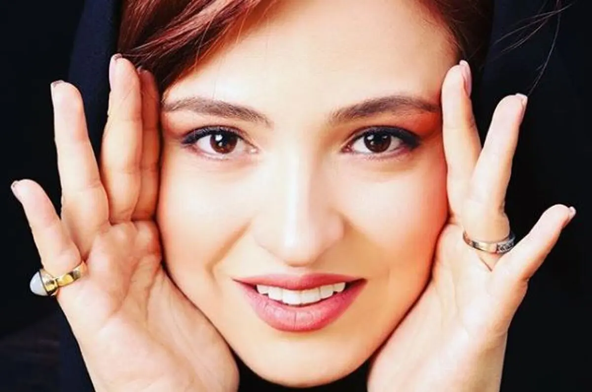 خنده های شیرین گلاره عباسی /عکس