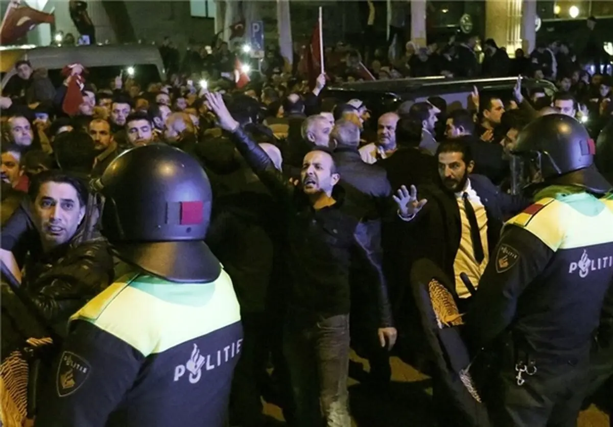 واکنش هلند به تشدید تنش میان آمستردام و آنکارا