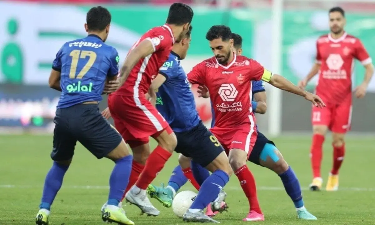 بازیکن جنجالی استقلال در راه پرسپولیس
