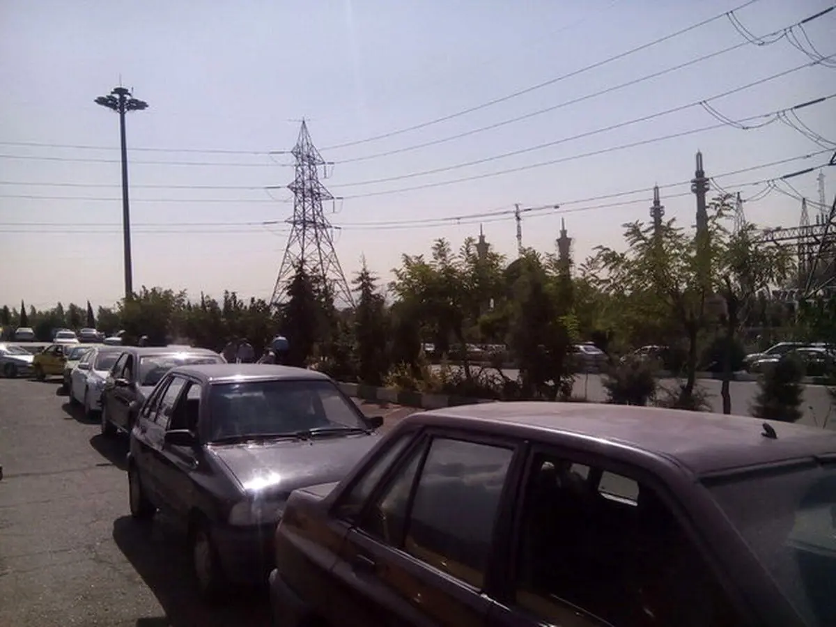 صف های طولانی مراکز معاینه خودرو
