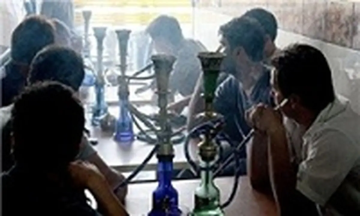 قلیانها همچنان جولان میدهند