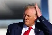 حرکات عجیب ترامپ در سخنرانی/فیلم