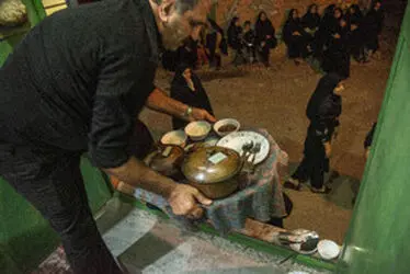 آیین اطعام‌‌دهی در روستای کوهستان بهشهر - استان مازندران
