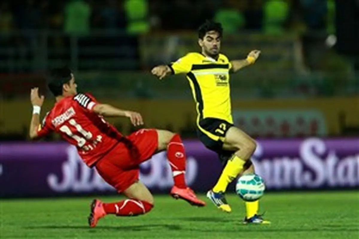 بازی سخت سپاهان ابراهیمزاده با پرسپولیس