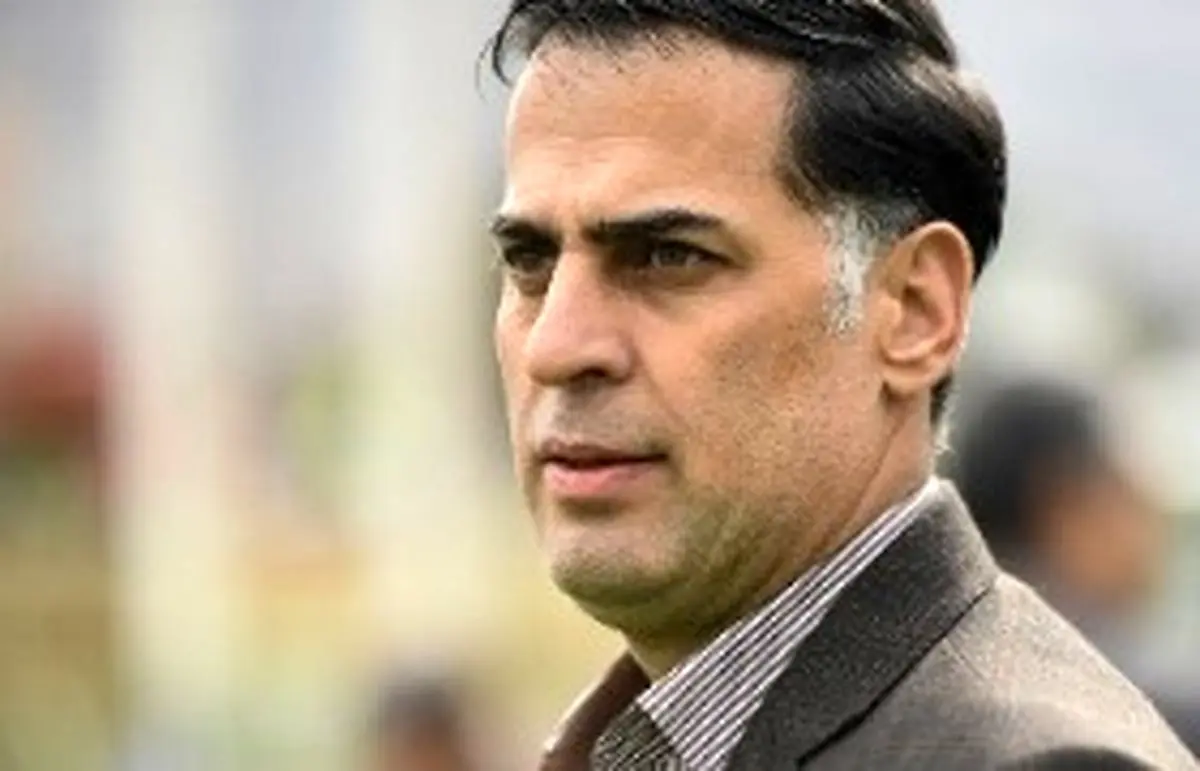 آذری: رضاییان بازیکن پرسپولیس نیست که بخواهند قرضی به ما بدهند