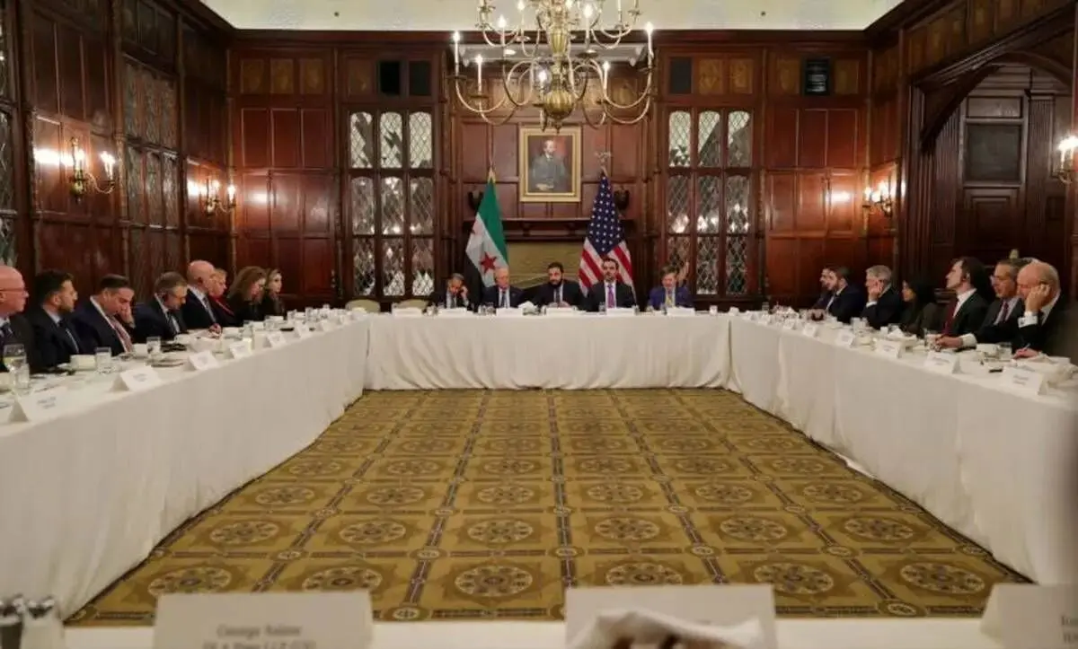 دیدار الجولانی با اعضای اتاق بازرگانی آمریکا