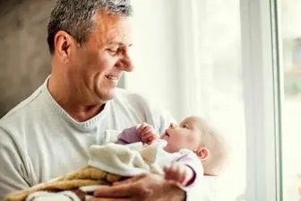 
آیا سن بالای مرد بر سلامت نوزاد اثر می‌گذارد؟
