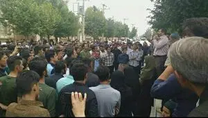 فرمانداری، مرکز بهداشت و دفتر امام جمعه لردگان دچار آسیب شدند