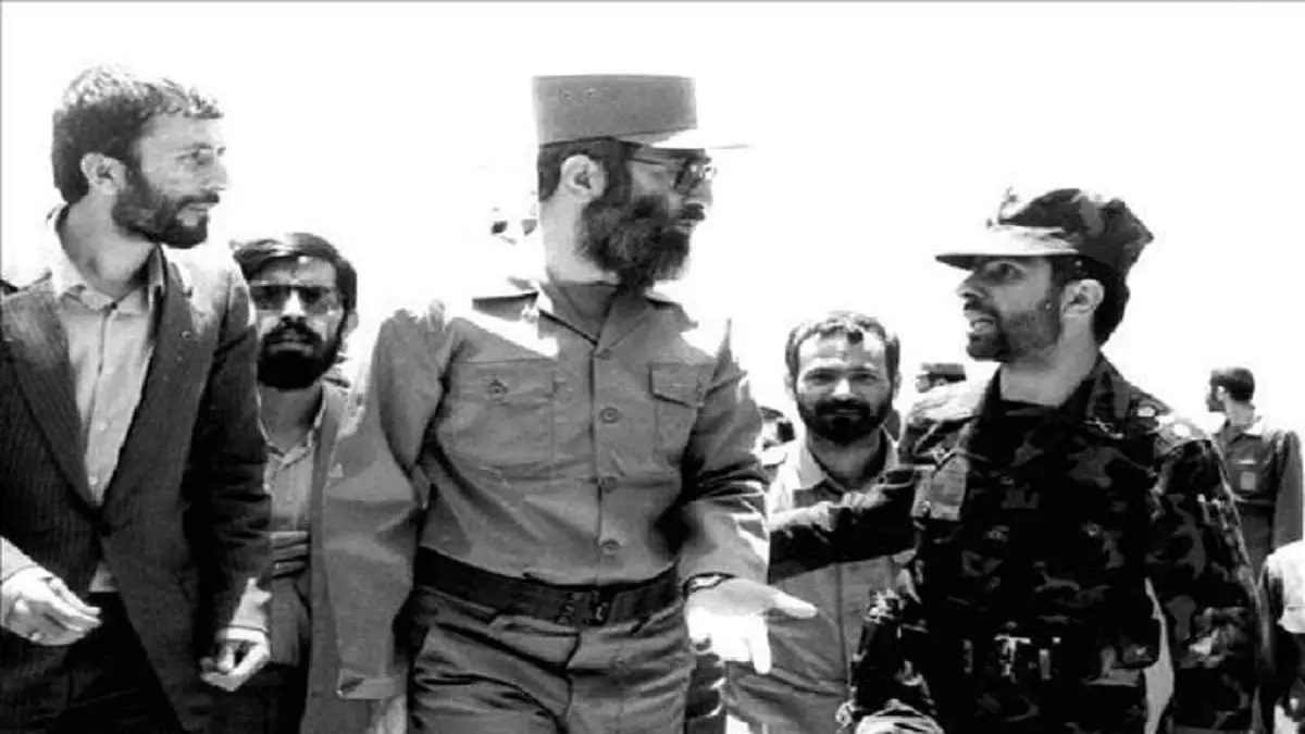 ۱۲ نقش راهبردی رهبر انقلاب در جنگ تحمیلی
