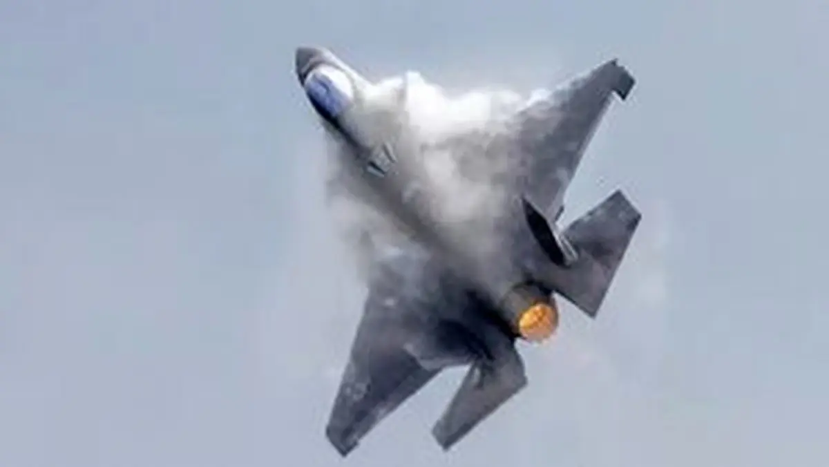 سقوط یک جنگنده F-۳۵ آمریکایی