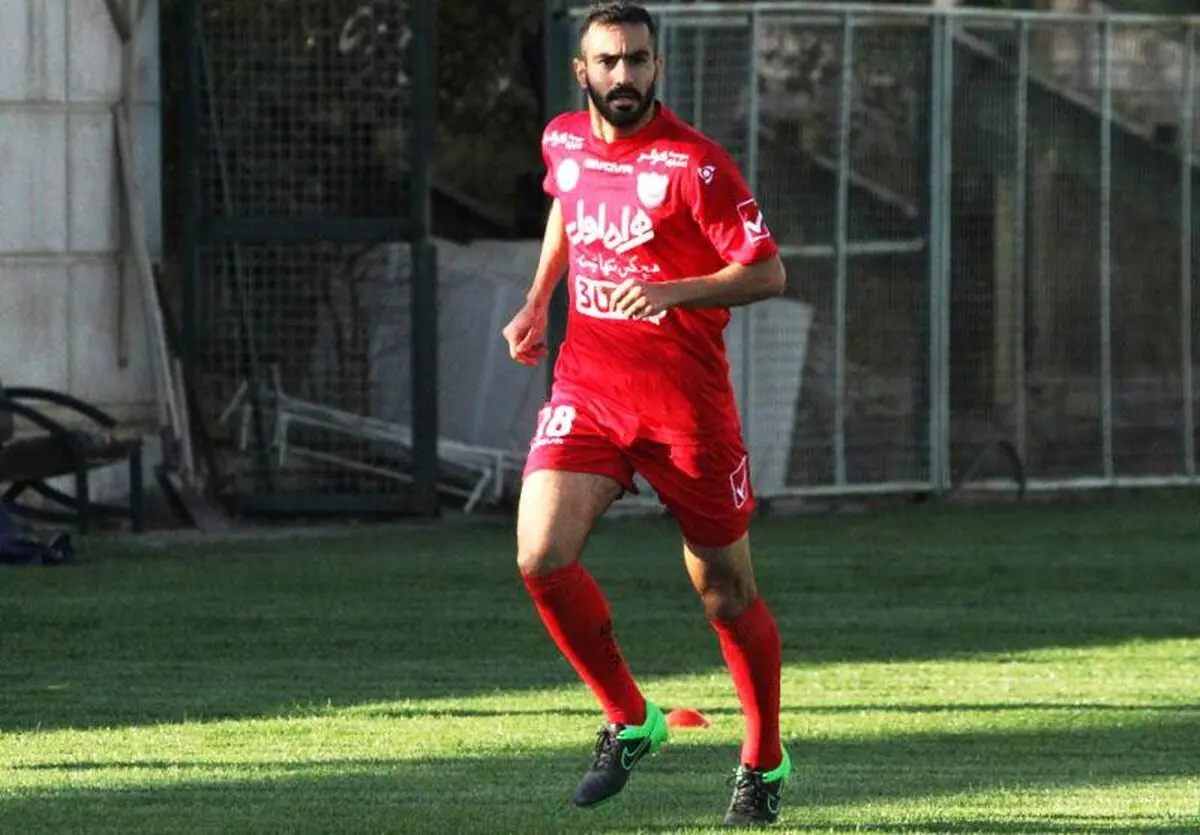 جشن تولد یک پرسپولیسی در تمرین+عکس