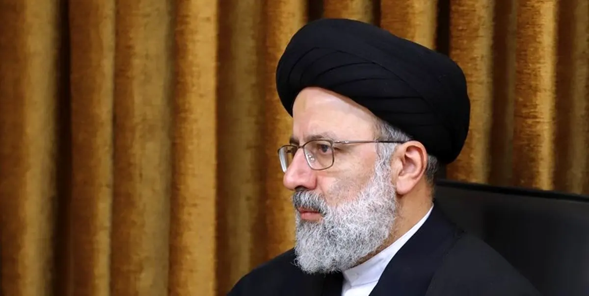 حضور آیت الله رئیسی در منزل حاج قاسم سلیمانی+عکس