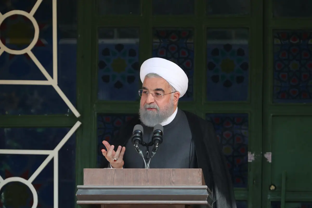 روحانی: فضای مجازی یک تیغ دولبه است 